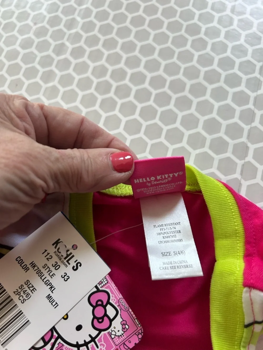 NWT Hello Kitty Hot Pink & Lime Polka Dot Kids Pajama Set. Size S(4-6)